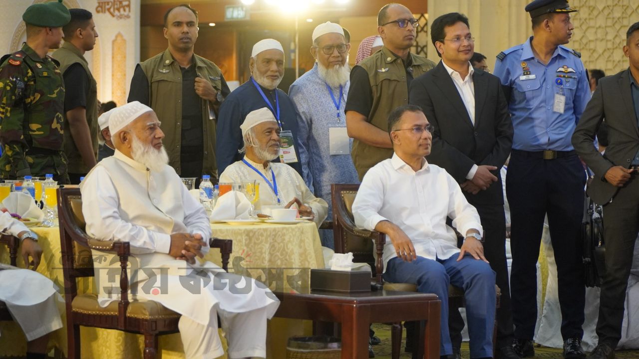 ইফতার মাহফিল ও সমকালীন রাজনীতি: প্রধানমন্ত্রী ও জামায়াত প্রসঙ্গ।