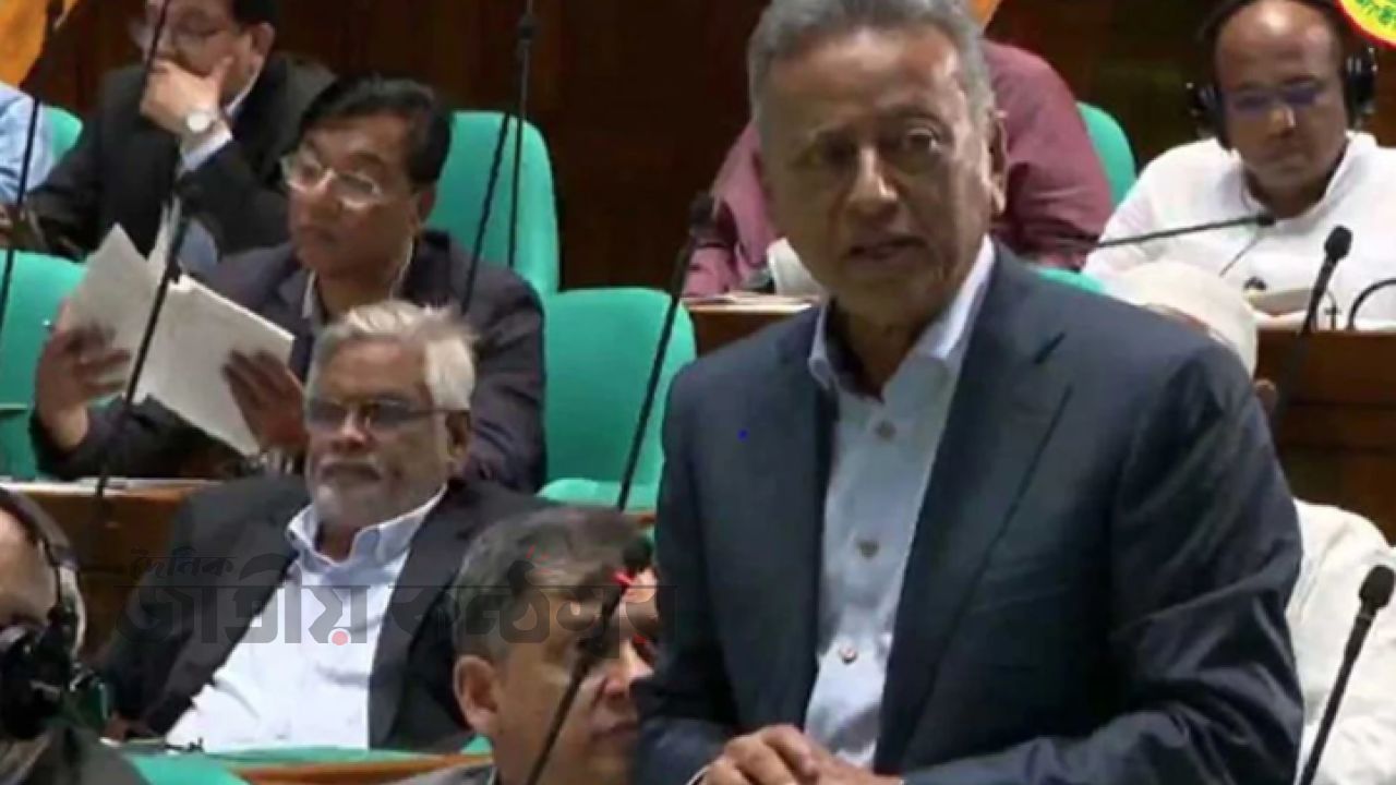 “২০৩৪-এর লক্ষ্য: ট্রিলিয়ন ডলারের অর্থনীতি—বাংলাদেশকে নতুন উচ্চতায় নিতে সরকারের মহাপরিকল্পনা”