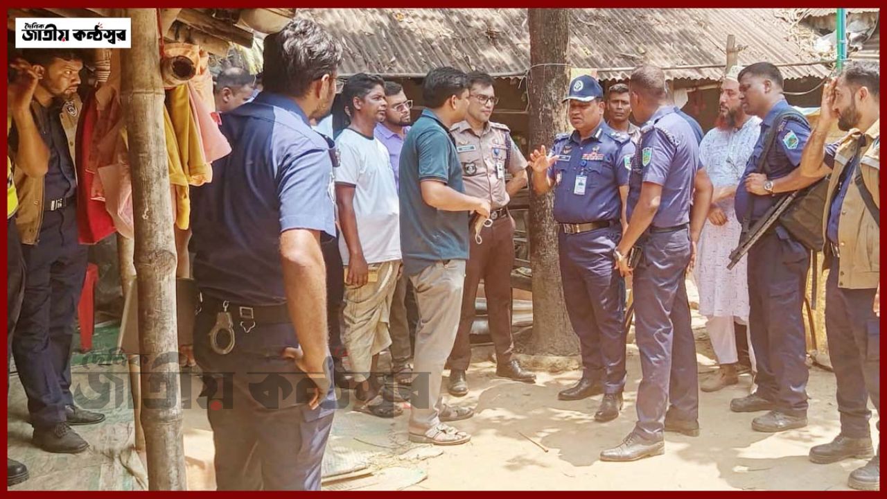 নওগাঁর নিয়ামতপুরে একই পরিবারের ৪ জনকে হত্যা, রহস্যে ঘেরা রাতের ঘটনা
