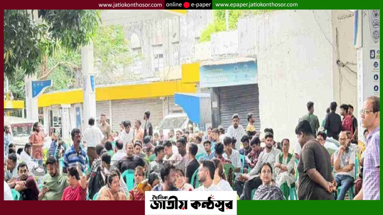 পশ্চিমবঙ্গ বিধানসভা নির্বাচন: ফলাফলের দৌড়ে তৃণমূল-বিজেপির হাড্ডাহাড্ডি লড়াই